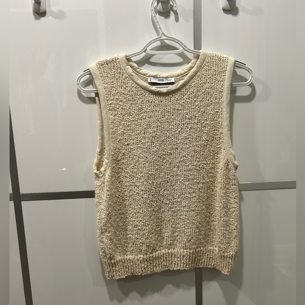 Mango Cream Sleeveless Knit Top